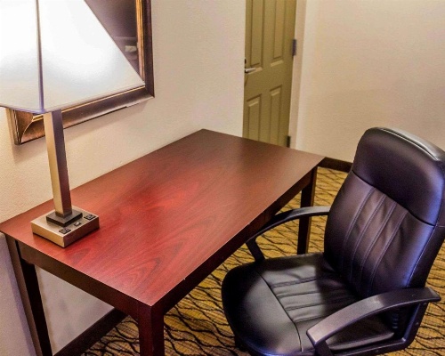 Quality Inn Waterbury image 3