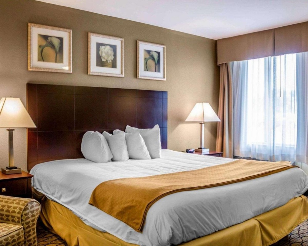 Quality Inn Waterbury Image 8